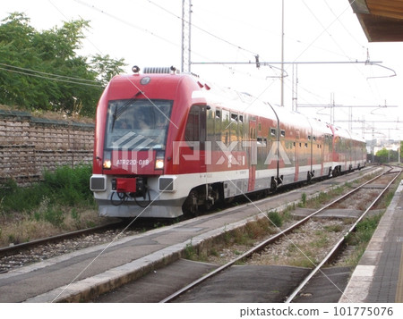 意大利阿爾貝羅貝洛的火車站 意大利阿爾貝羅貝洛的火車站 101775076