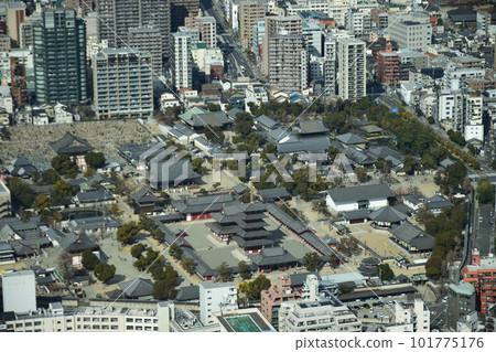 The view from Abeno Harukas Observatory 101775176