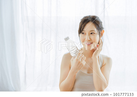 PET bottle women exercise PET bottle women exercise 101777133