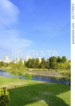 仙台的新綠,沿著廣瀨川漫步 仙台的新綠,沿著廣瀨川漫步 101778933