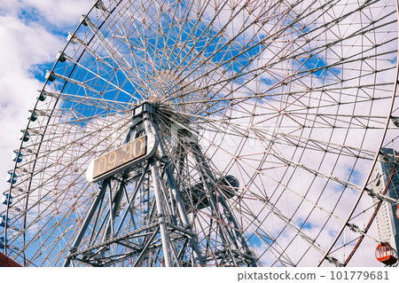 [#Yokohama] Ferris wheel "Cosmo Clock 21" 101779681