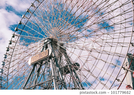 [#Yokohama] Ferris wheel "Cosmo Clock 21" 101779682