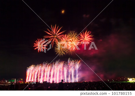 Setagaya Ward Tamagawa Fireworks Festival Kanto 101780155