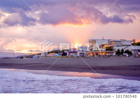 Southern Beach Chigasaki in the evening Southern Beach Chigasaki in the evening 101780548