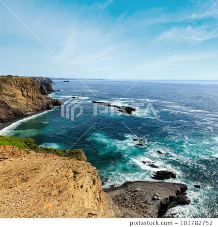 Summer Atlantic ocean coast landscape (near Monte Clerigo beach, Aljezur, Algarve, Portugal). 101782752