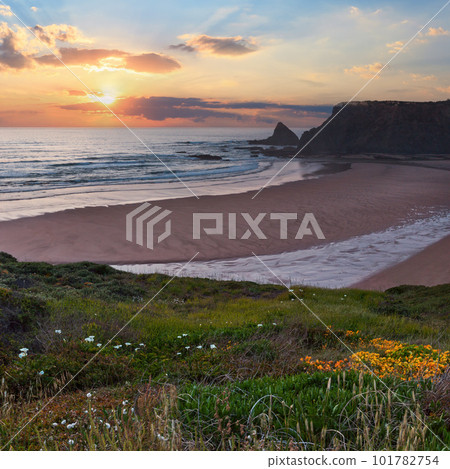 Evening ocean Odeceixe beach (Algarve, Portugal). 101782754