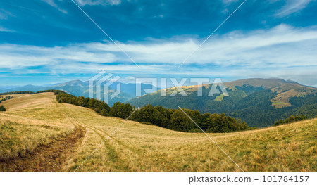 Autumn mountain panorama. 101784157