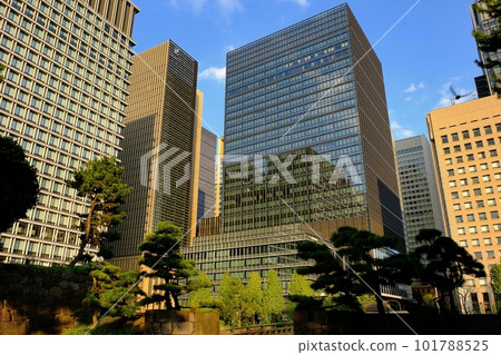 Evening view of Marunouchi, Tokyo Evening view of Marunouchi, Tokyo 101788525