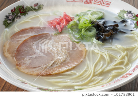 新鮮豬骨拉麵 101788901
