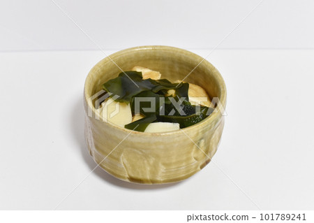 Simmered bamboo shoots 101789241