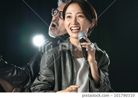 樂隊現場表演 101790310