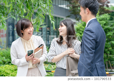 業務團隊同事 101790533