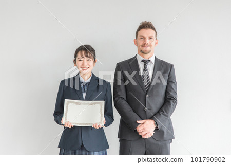 Smiling high school students, junior high school students, high school girls and teachers with certificates and diplomas (graduation ceremony, uniform, school uniform) Smiling high school students, junior high school students, high school girls and teachers with certificates and diplomas (graduation ceremony, uniform, school uniform) 101790902
