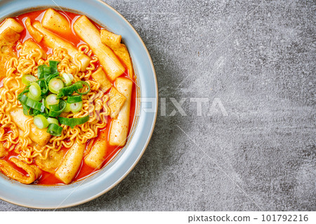 Rabokki, Korean style Stir-fried Instant Noodle : This dish is tteokbokki with ramen noodles. Tteokbokki is a spicy dish made with rice cake, vegetables, and fish cake, all stir-fried together in a go 101792216