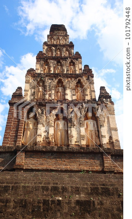 Wat Chamathewi Stupa，南奔（清邁附近）著名的佛教寺廟 101792448