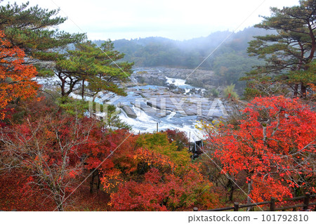 Falls of Sogaki in autumn Falls of Sogaki in autumn 101792810