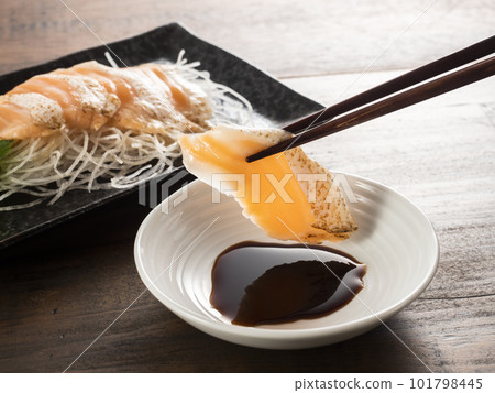 Grilled salmon sashimi 101798445