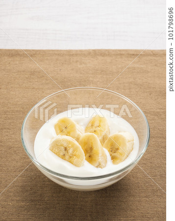 Banana yogurt Banana yogurt 101798696