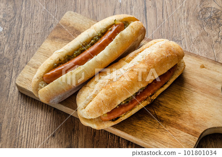 Sandwich sandwich with plenty of vegetables Sandwich sandwich with plenty of vegetables 101801034