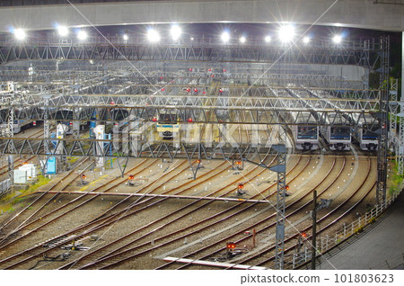 Train stopping at Karakida branch office Train stopping at Karakida branch office 101803623