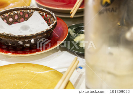 Conveyor belt sushi plate Conveyor belt sushi plate 101809033