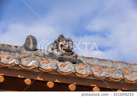 Okinawa Rooftop Shisa Okinawa Rooftop Shisa 101809283