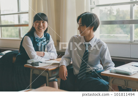 初中生 中學生 國中生 101811494