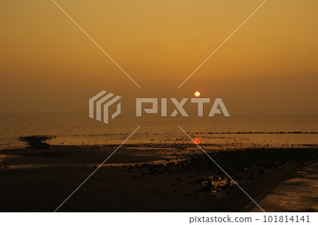 Dawn of Ariake Sea 101814141