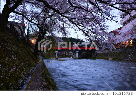 Hida Takayama Spring Nakabashi Hida Takayama Spring Nakabashi 101815728