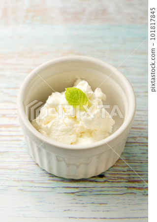 白乳酪 白乳酪 101817845