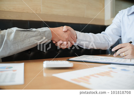 Image business mans handshake. Business partnership meeting concept. 101818708