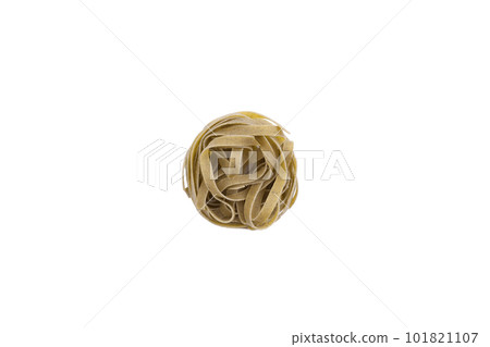 Italian fettuccine pasta in the form of a nest. 101821107