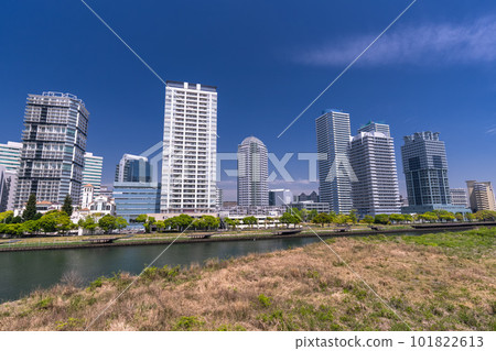 《Kanagawa Prefecture》Landscape of tower apartment/Yokohama Bay Area 101822613