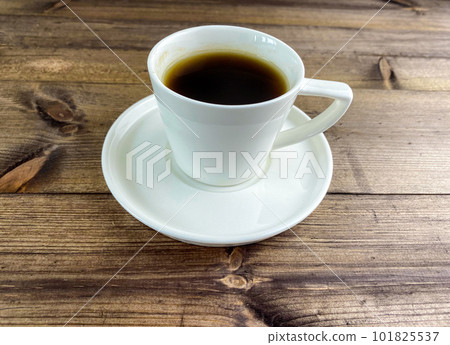 Coffee in a cup on the table. 101825537
