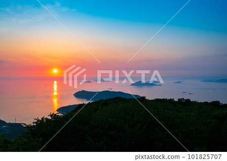 Evening view of Mt. Shiude 101825707