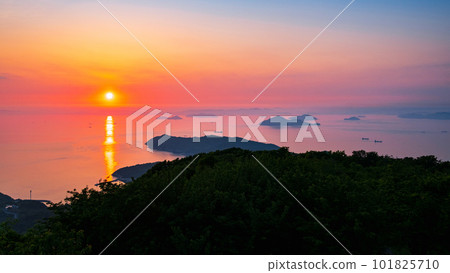 Evening view of Mt. Shiude 101825710