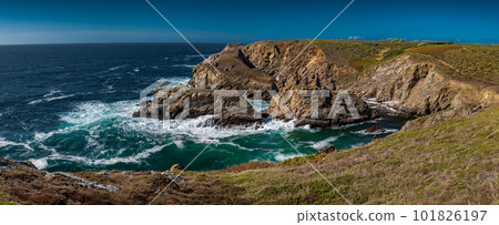 Spectacular Cliffs At Peninsula Pointe Du Van On Cap Sizun At The Finistere Atlantic Coast In Brittany, France 101826197
