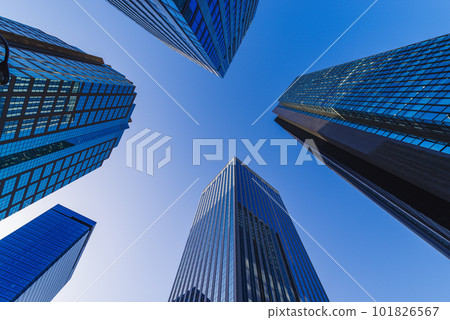 新宿的高層建築群 101826567