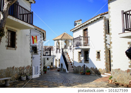 Blue sky and white buildings, Shima Mediterranean Village 101827599