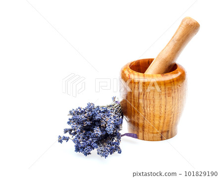 Mortar with dry lavender Mortar with dry lavender 101829190