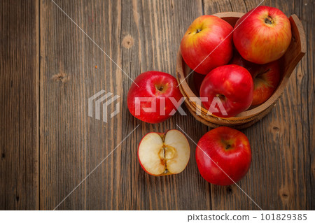 Red apples Red apples 101829385