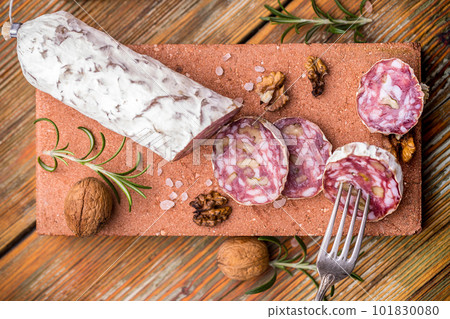 Salami 101830080