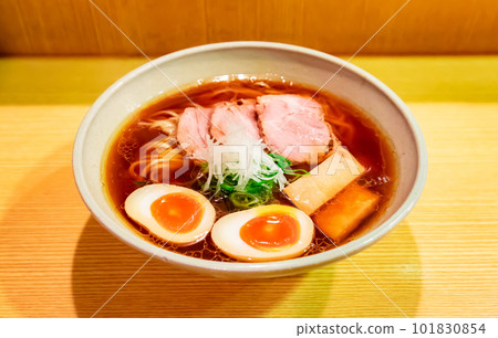 京都的醬油拉麵，Ajitama Topping 101830854