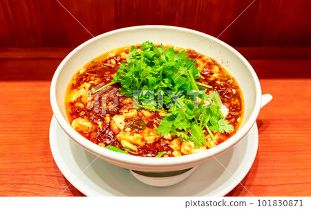 The coriander mapo noodles I ate at Omotesando Hills The coriander mapo noodles I ate at Omotesando Hills 101830871