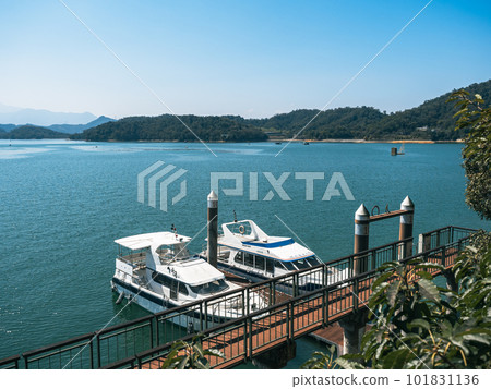 Boats staying at Sun Moon Lake Pier 101831136