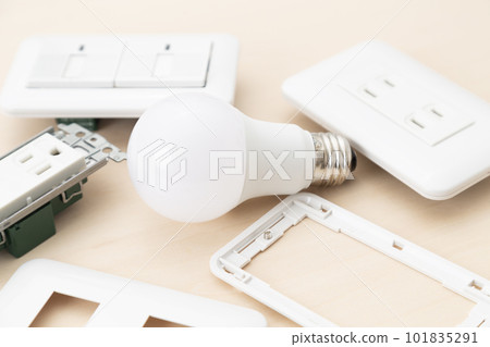 Light bulb and receptacle Light bulb and receptacle 101835291