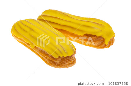eclairs isolated 101837368