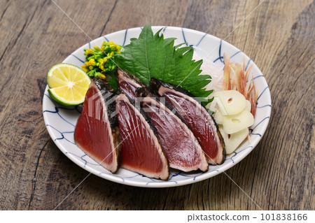 烤第一條鰹魚 101838166