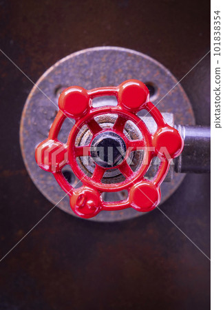 red handle 101838354