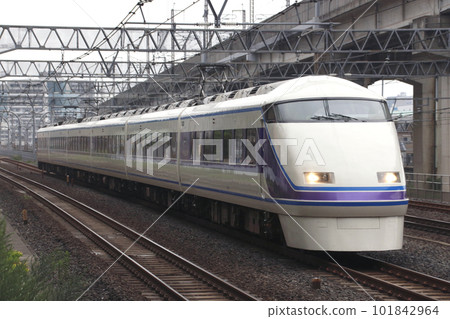 Tobu Line Direct Limited Express: Limited Express Spacia Kinugawa (Masa) Tobu Line Direct Limited Express: Limited Express Spacia Kinugawa (Masa) 101842964